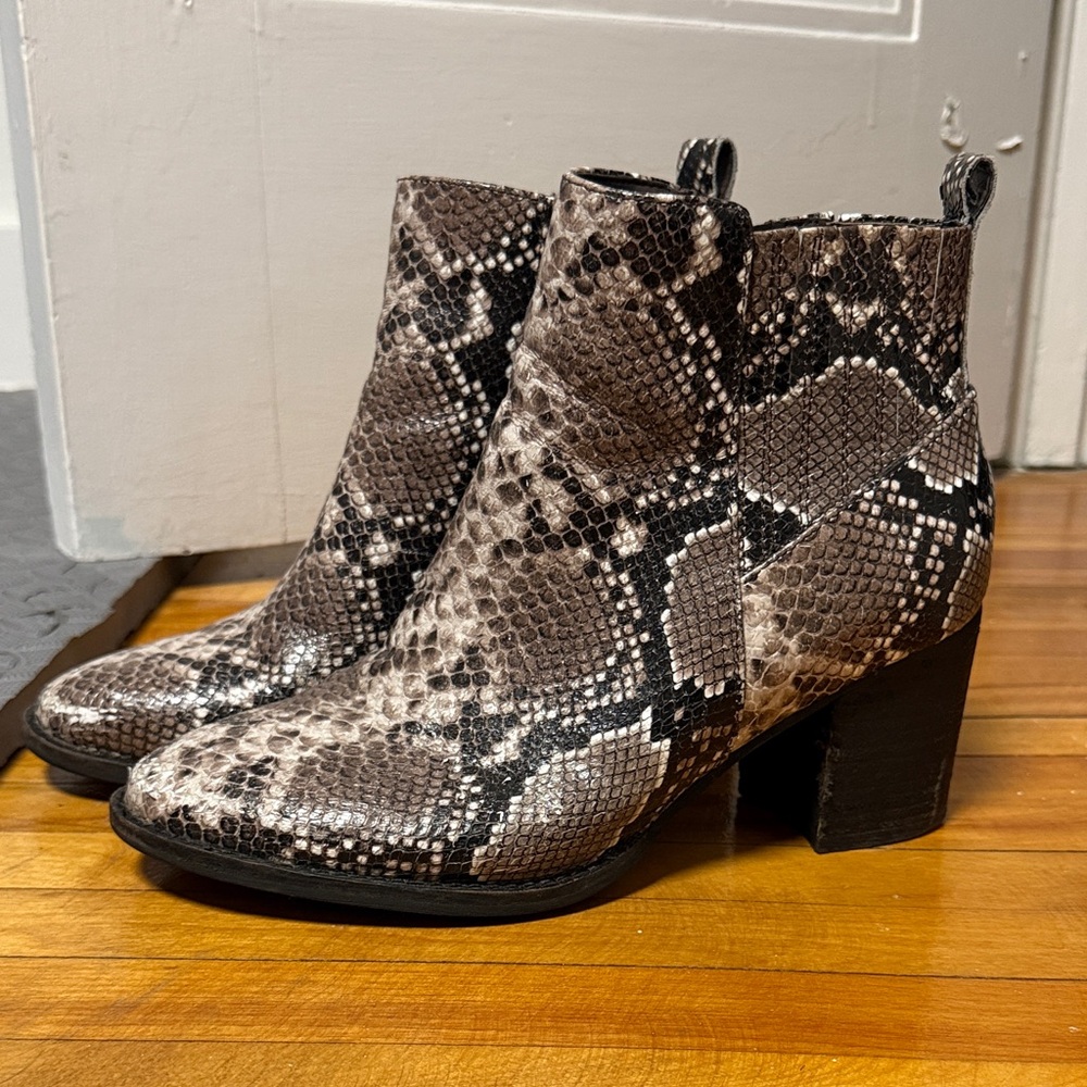 Blondo Black and Gray Snakeskin Ankle Booties
